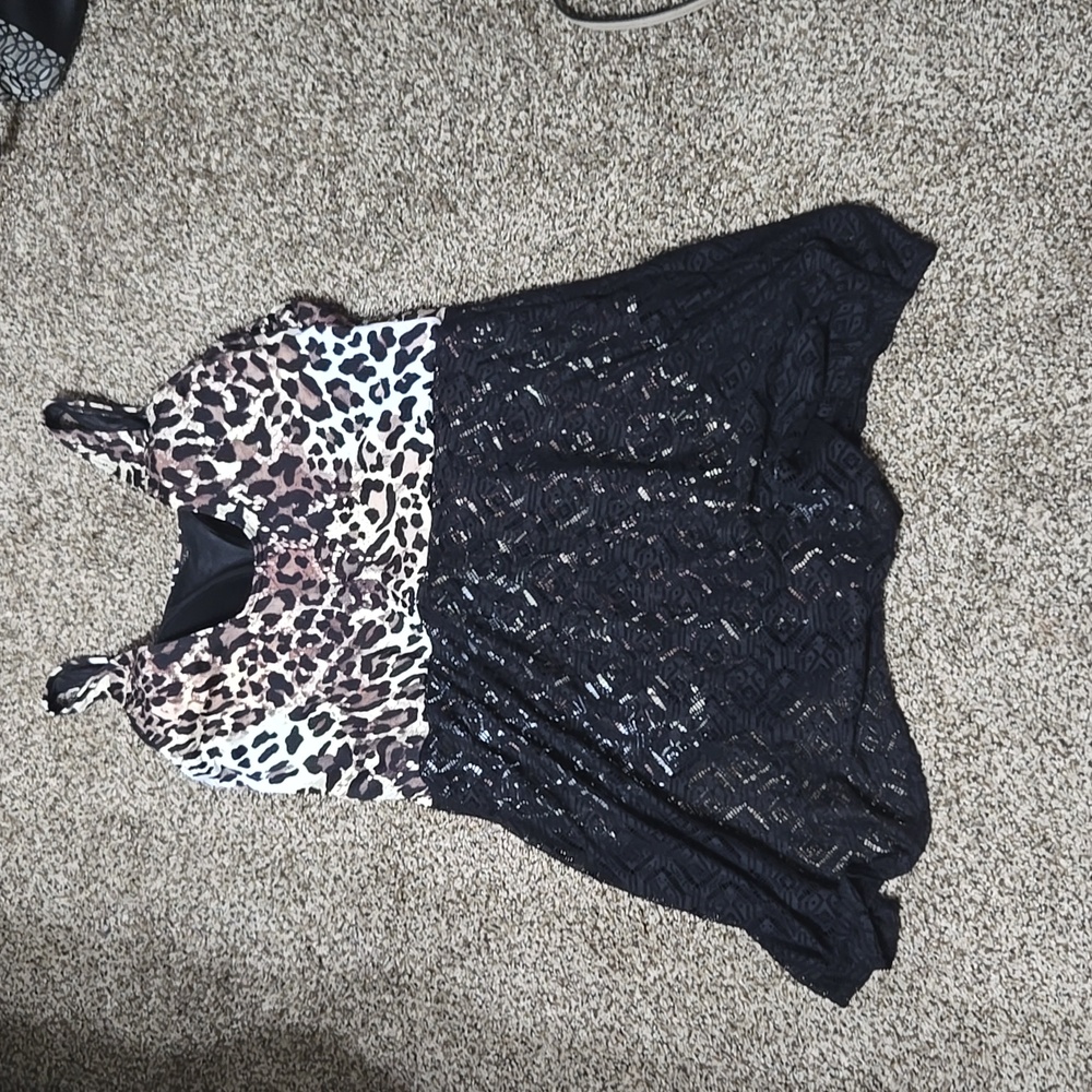 Plus Swimsuit - Picture 4 of 8